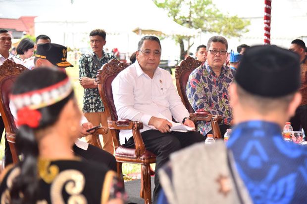 Mendes PDTT Sosialisasikan...
