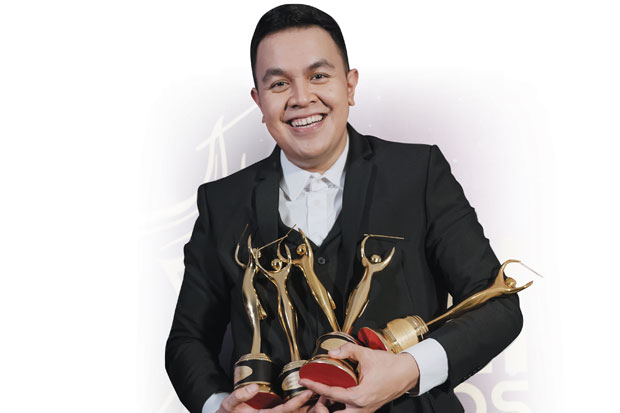 Tulus Makin Sukses Sebagai...