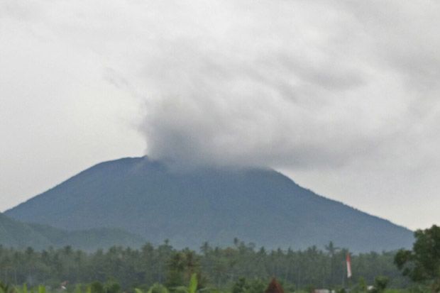 Gunung Agung Kembali...