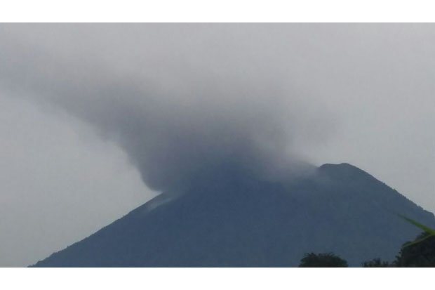 Letusan Freatik Gunung...
