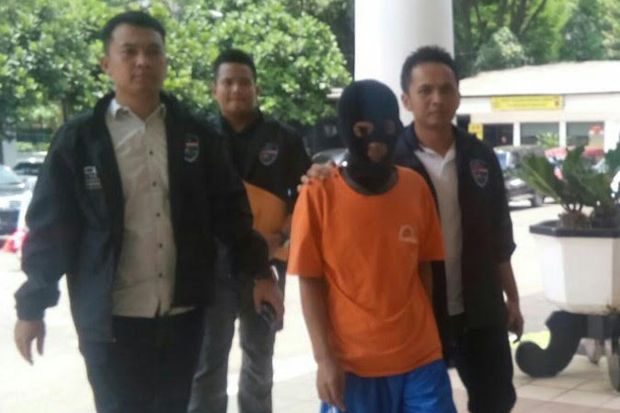 Sebar Ujaran Kebencian,...