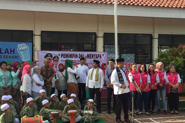 Hadiri Acara Revolusi...