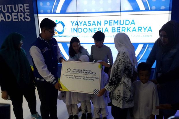 XL Axiata Beri Penyandang...