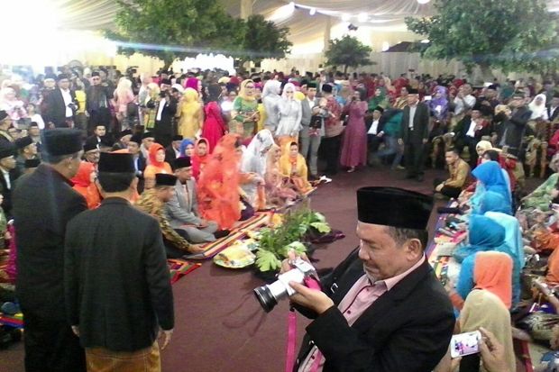 Jokowi Tak Hadiri Manopot...