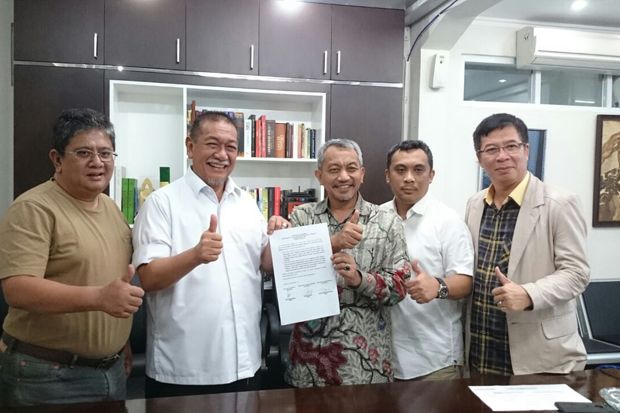 Lanjutkan Prestasi Aher,...