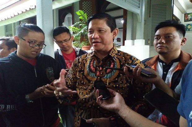 Datangi Rumah Dinas,...