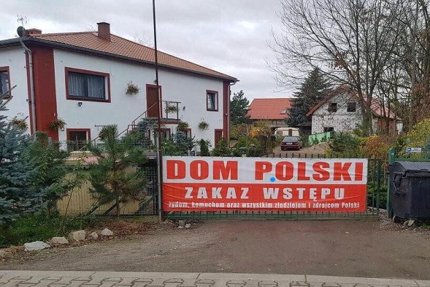 Asrama di Polandia Ini...
