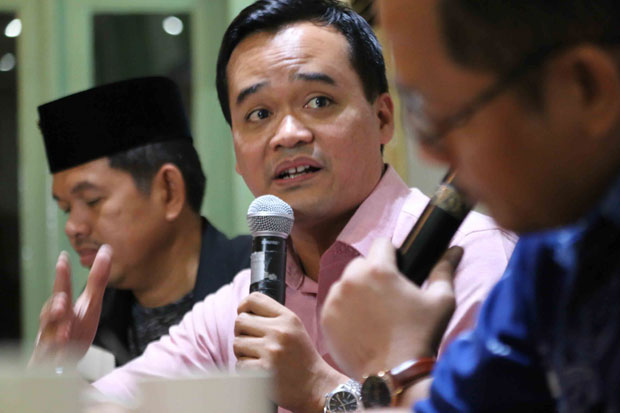Dua Tantangan Golkar...