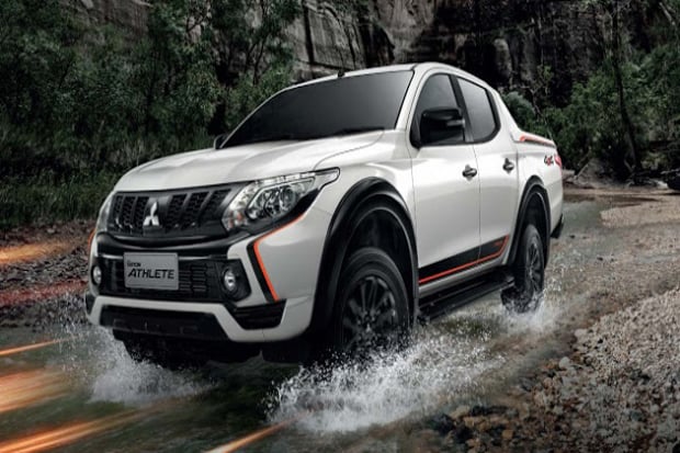 Lempar Teaser, Mitsubishi...
