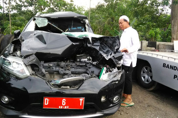 Mobil Sekda Cimahi Kecelakaan,...