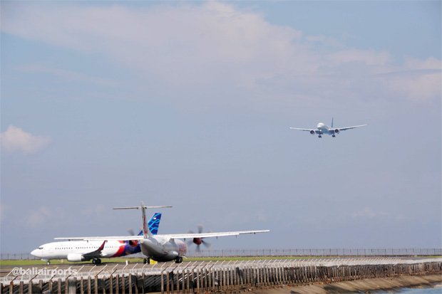 Bandara Ngurah Rai Ditutup,...
