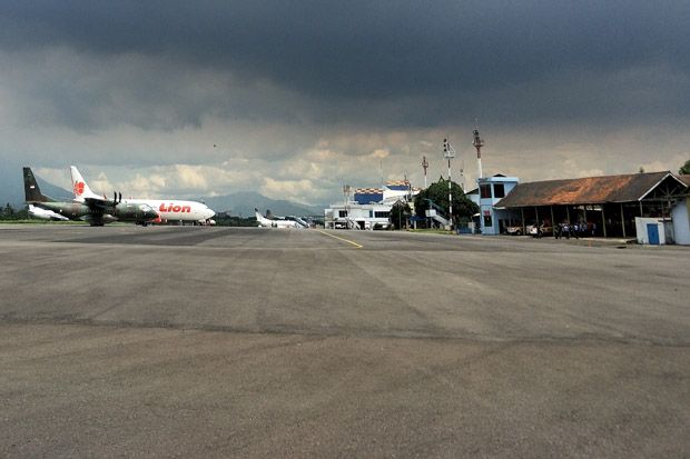 Gunung Agung Meletus,...