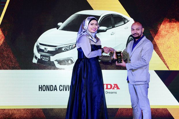 Tujuh Mobil Honda Sabet...