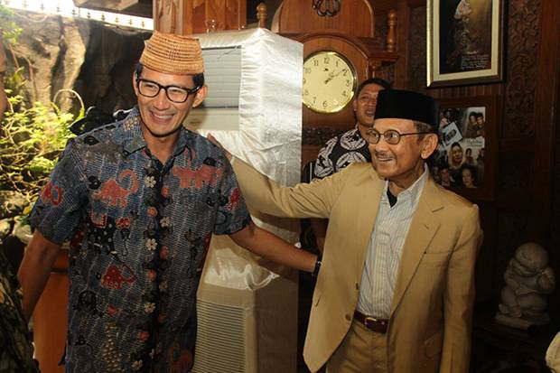 Wagub DKI Sandiaga Uno...