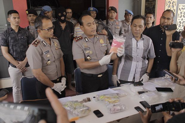 Dua Kurir Narkoba Malaysia...
