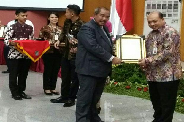 Bandung Barat Raih Penghargaan...