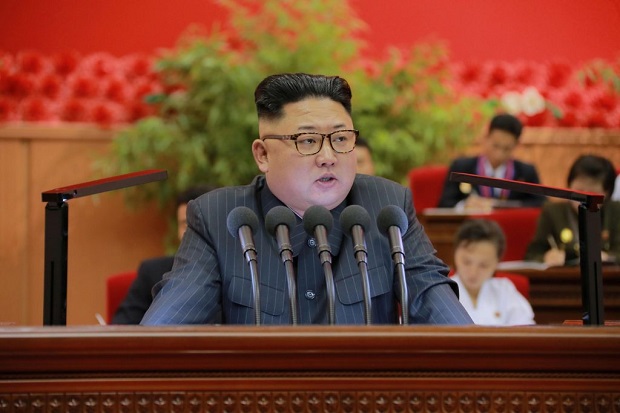 Kim Jong-un Bangga Rudalnya...