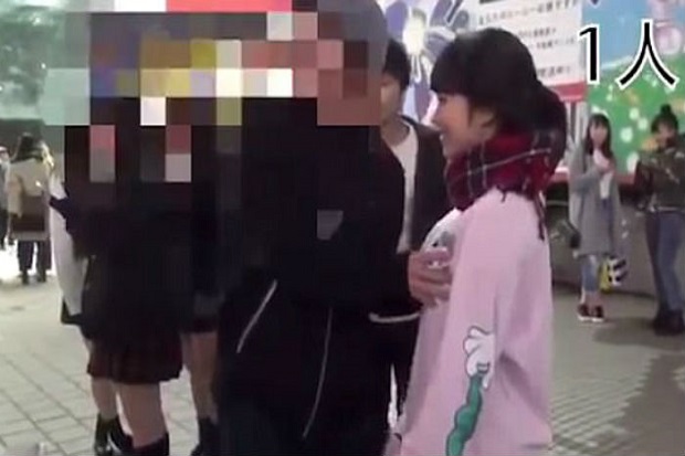 Gadis Jepang Bebaskan...