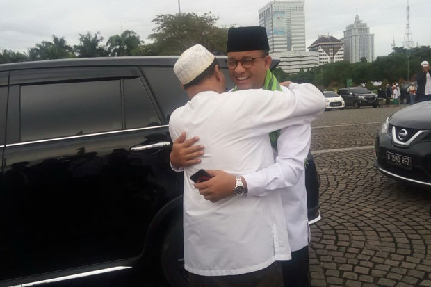 Hadiri Maulid Nabi di...