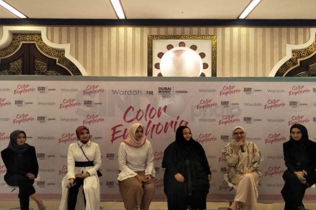 Wardah Jadi Make Up...