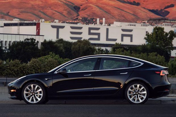 Sekali Isi Daya, Tesla...