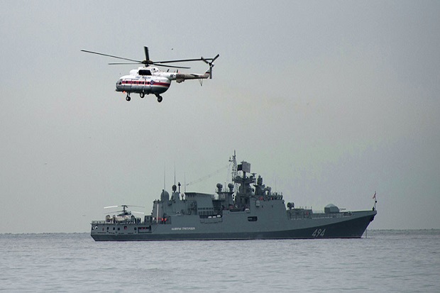 Kapal Perang Rusia Berudal...