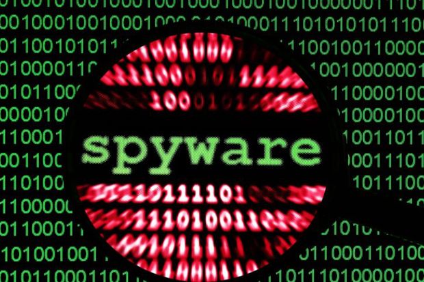 Pengguna Aplikasi Spyware...