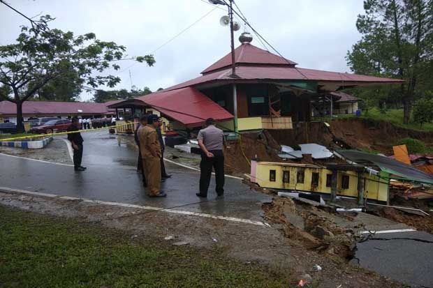 Mapolres Arosuka Solok...