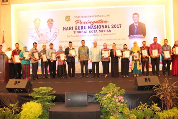 20 Guru Berprestasi...