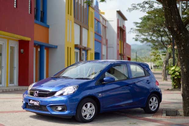 Honda Brio Satya Catat...