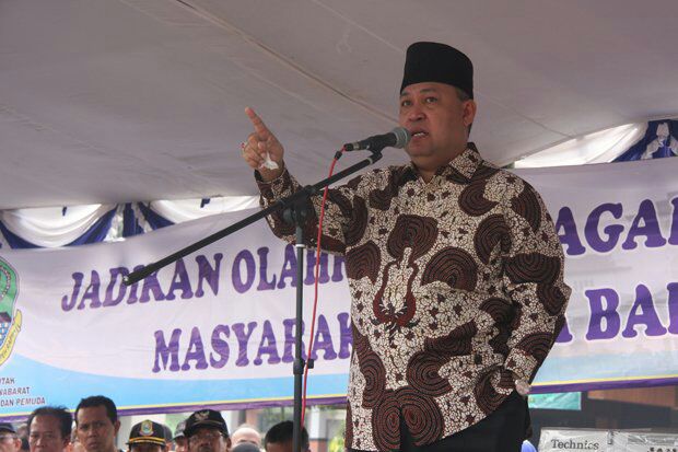 Maju Pilkada Bekasi,...