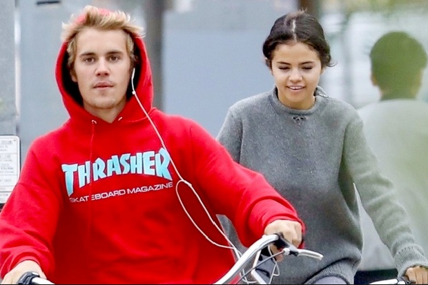 Selena Gomez mulai Tak...