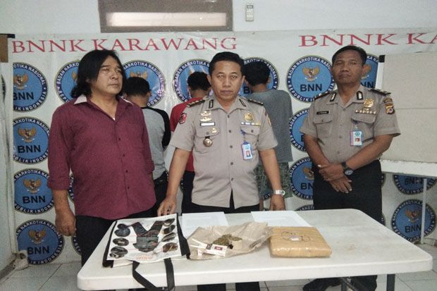 Sambut Tahun Baru, Buruh...