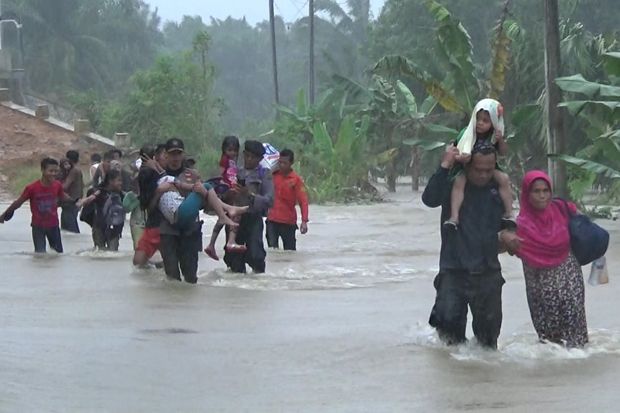 Banjir Rendam 3 Kecamatan...