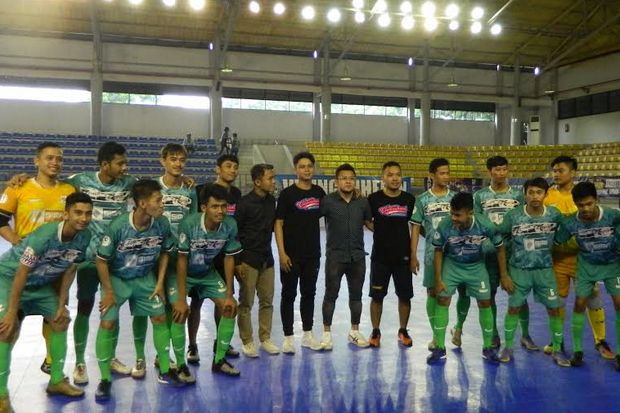 DLS FC Rebut Tempat...
