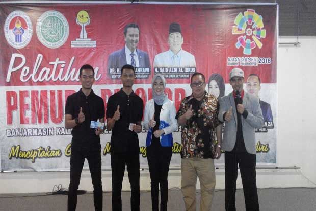Latih Ratusan Pemuda,...