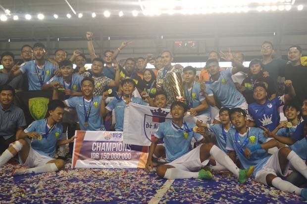 Jadi Pemain Terbaik,...