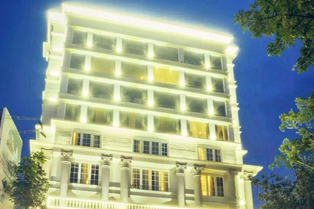 Pemesanan Regata Hotel...