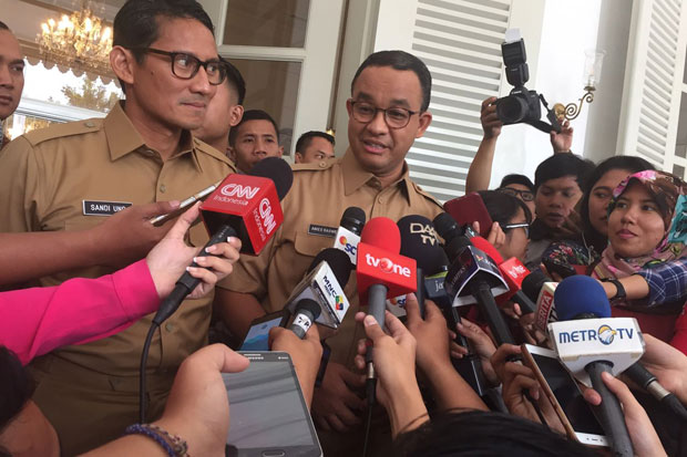 Anies Bakal Tinjau Perda...