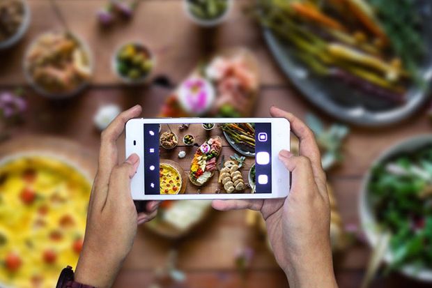 Sekarang Food Blogger...