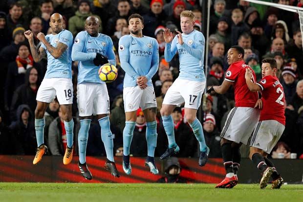 Krisis Bek, Man City...