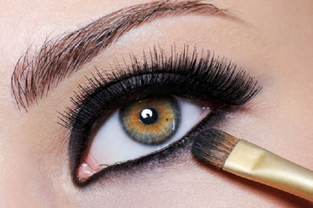 4 Tips Make Up untuk...