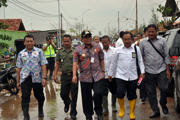 Atasi Banjir Rob, Pekalongan...