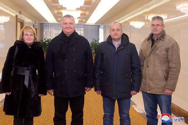 Delegasi Militer Rusia...