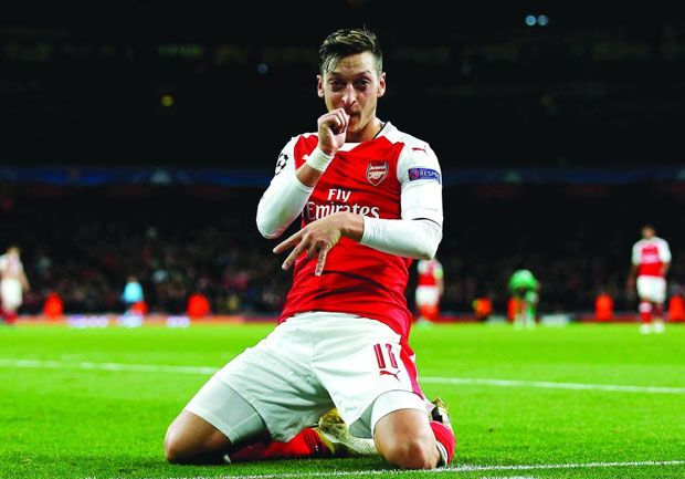 Soal Oezil ke Manchester...