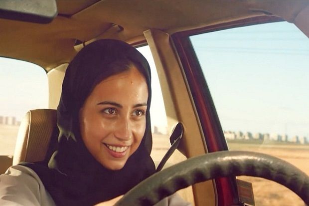 Wanita Saudi akan Diizinkan...