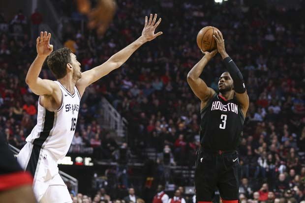 Chris Paul Bawa Rockets...
