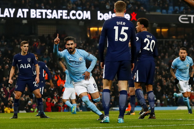 City Hancurkan Spurs,...