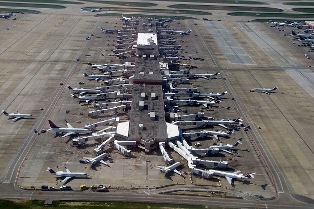 Listrik Padam, Bandara...