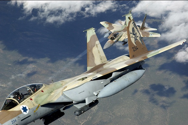 Israel Bombardir Pusat...